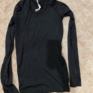 Black lululemon long sleeve tee size 4